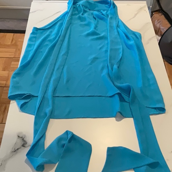 New York & Co light blue blouse with high neck tie, size small. - Picture 4 of 5